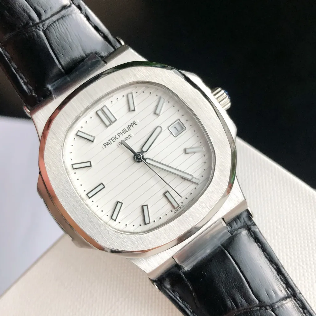 【Foreign trade import】💰2400! Patek Philippe's "Nautilus" Citizen movement comes with new feedback [Movement] Paired with GD's focus on the new Citizen 8215 movement imported from Japan, it inherits Citizen's high-quality, stable and cost-effective advantages, 0️⃣ worries about repairs [Case] 316L stainless steel case CNC technology restores the original shell shape and curvature one to one, pursuing the original 0️⃣ gap [Bracelet] Using 316 stainless steel custom-grade ergonomic bracelet [Dial] Adhering to the fineness of the big manufacturers, we strictly pursue the gap between the text lines, the thickness of the scales, and the luminous color, and strive to synchronize the 0️⃣ gap with the genuine ones ⚠️ Please look for the exclusive quality of GD products
